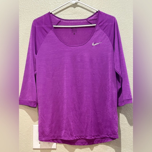 NIKE Dry-Fit Top - Picture 1 of 2